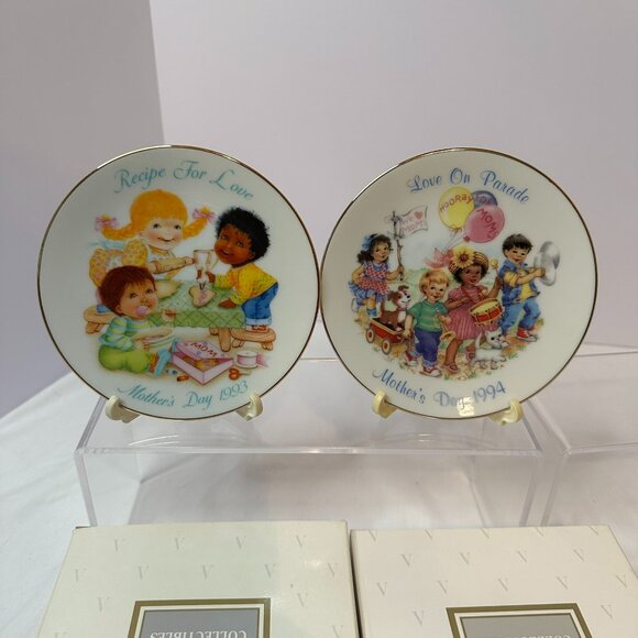 Set of 2 Vintage Mother’s Day Plates 1993 & 1994 - Picture 1 of 9